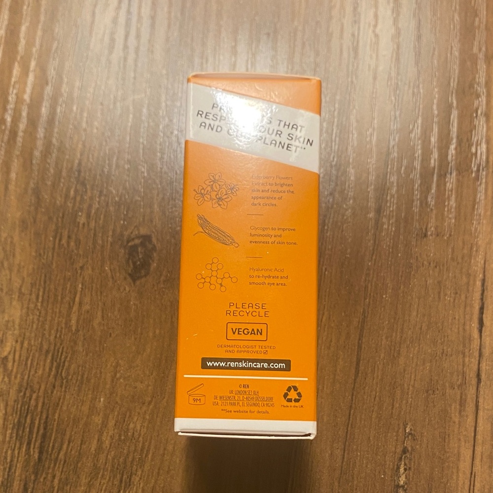 REN Clean Skincare Brightening Dark Circle Eye Cream - Orange - Picture 4 of 6